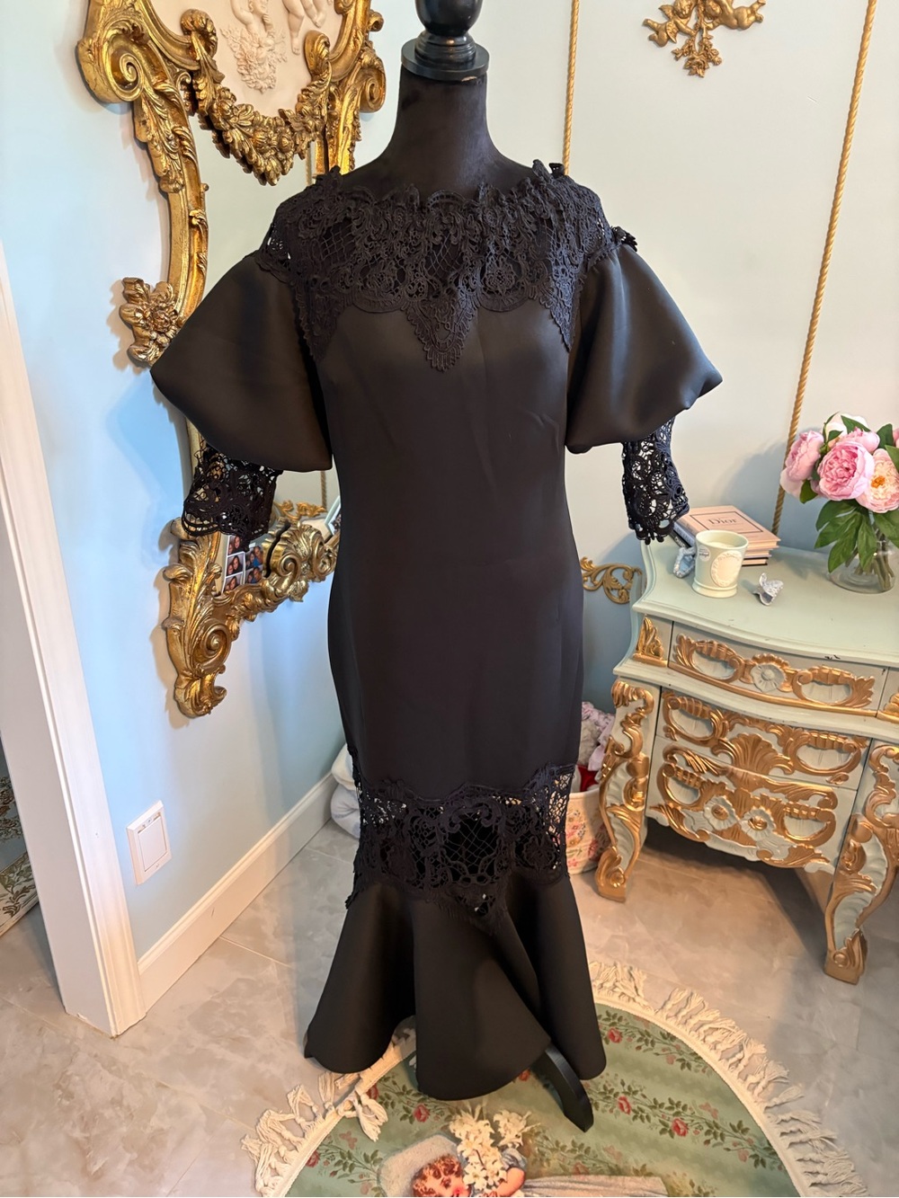 Elegant Black Lace-Trim Mermaid Dress